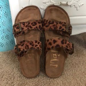 Mad Love girls sandals size 4Y